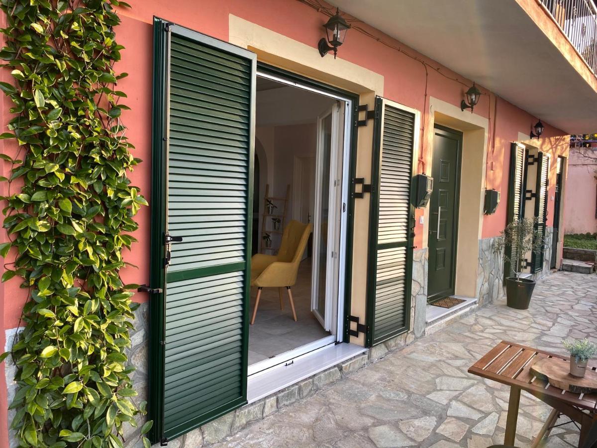 Coralli Pentati 2 "Dimitris Apartments" Ngoại thất bức ảnh